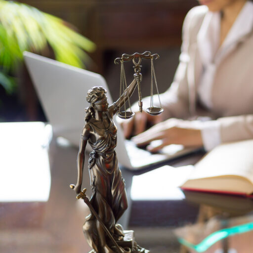 l'article 9 du code civil